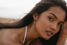 Load image into Gallery viewer, Hira Hoops