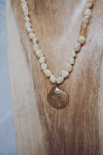 Load image into Gallery viewer, Sandy Shores Necklace Gold Vermeil