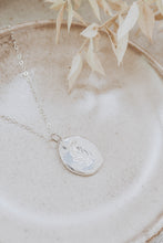 Load image into Gallery viewer, Olive Necklace