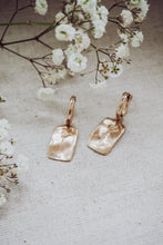 Load image into Gallery viewer, Chloë Hoops