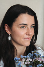 Load image into Gallery viewer, Chloë Hoops