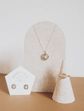 Load image into Gallery viewer, Sky Necklace