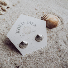 Load image into Gallery viewer, Nani Studs