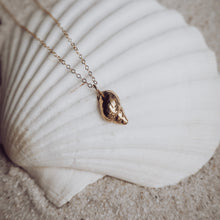 Load image into Gallery viewer, Cove Necklace