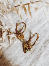 Load image into Gallery viewer, Amor Hoops