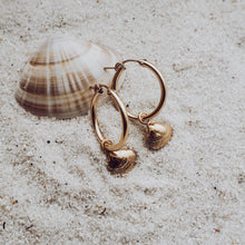 Load image into Gallery viewer, Nani Hoops