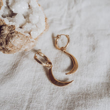 Load image into Gallery viewer, Luna Hoops