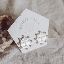 Load image into Gallery viewer, Aelia Studs