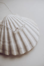 Load image into Gallery viewer, Hira Bar Necklace