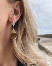 Load image into Gallery viewer, Desert Night Earrings
